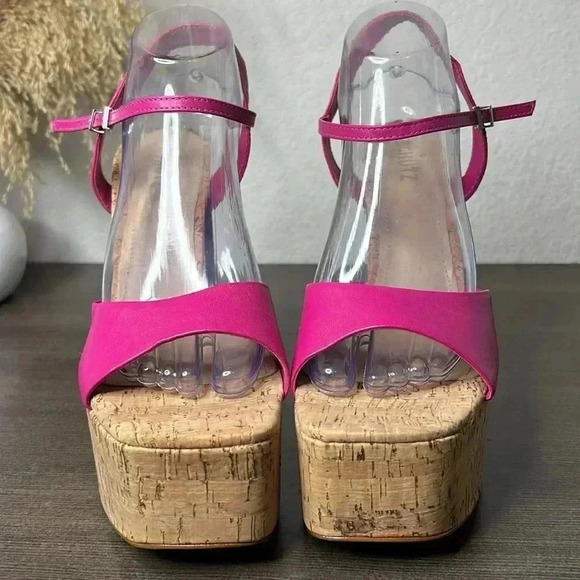 Schutz Glayce Leather Platform Sandals - Picture 2 of 12